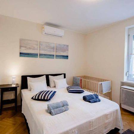 Viola Family Apartman Free Parking Pecs Exterior photo